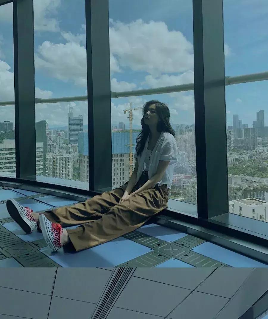 比欧阳娜娜好看的衣服,95后小花欧阳娜娜