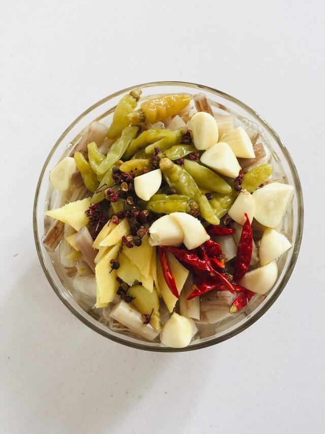 泡酸辣藕的做法大全家常,酸辣泡藕的做法