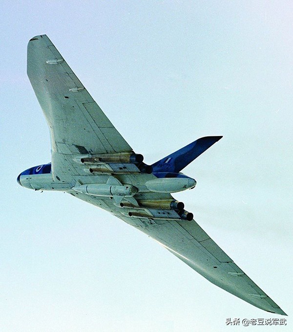 英国告捷者三角翼轰炸机,英国的3v轰炸机