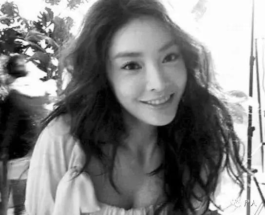 李告捷在韩国娱乐圈,韩国明星李告捷最近发生了什么