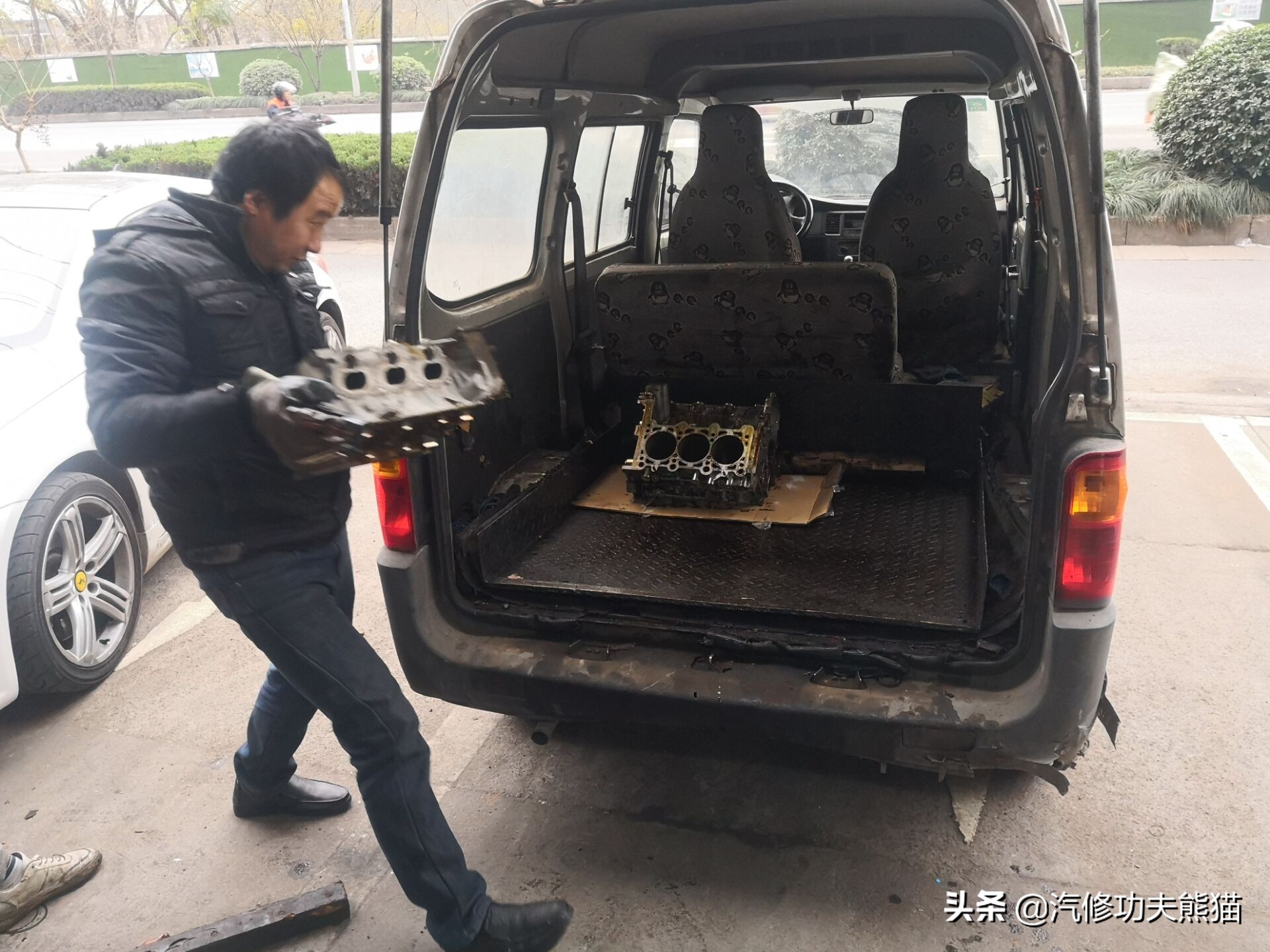 为什么都说奥迪a6l烧机油,奥迪a6l2.4烧机油原因分析