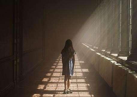 有个同性恋的丈夫该怎么办