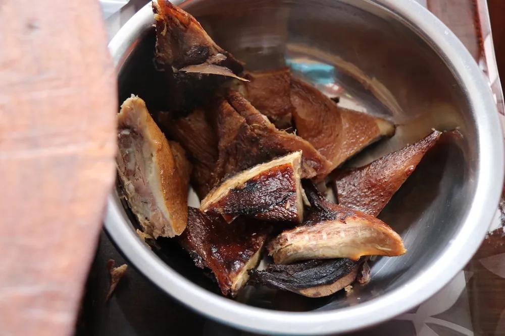 勾心勾魂啊，九尺的鸭脑壳鸭脖子鸭腿腿鸭脚脚鸭翘翘