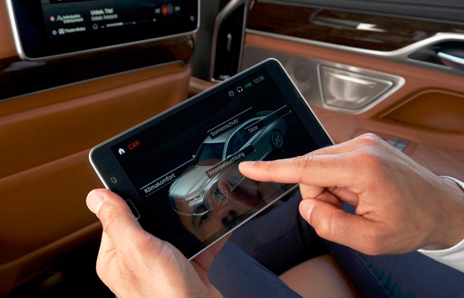 旗舰永远是旗舰！全球首测全新BMW7系