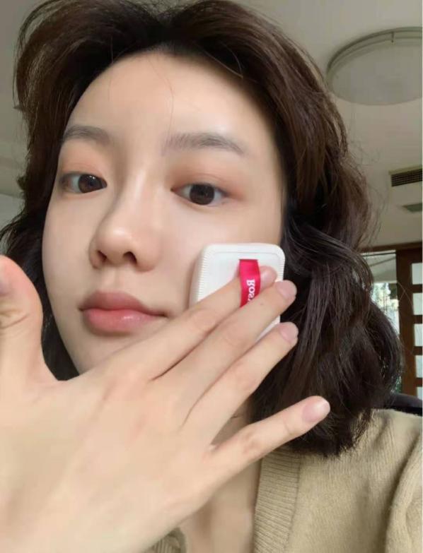 为何你的底妆总卡粉呢,底妆出油不服帖从此告别尴尬