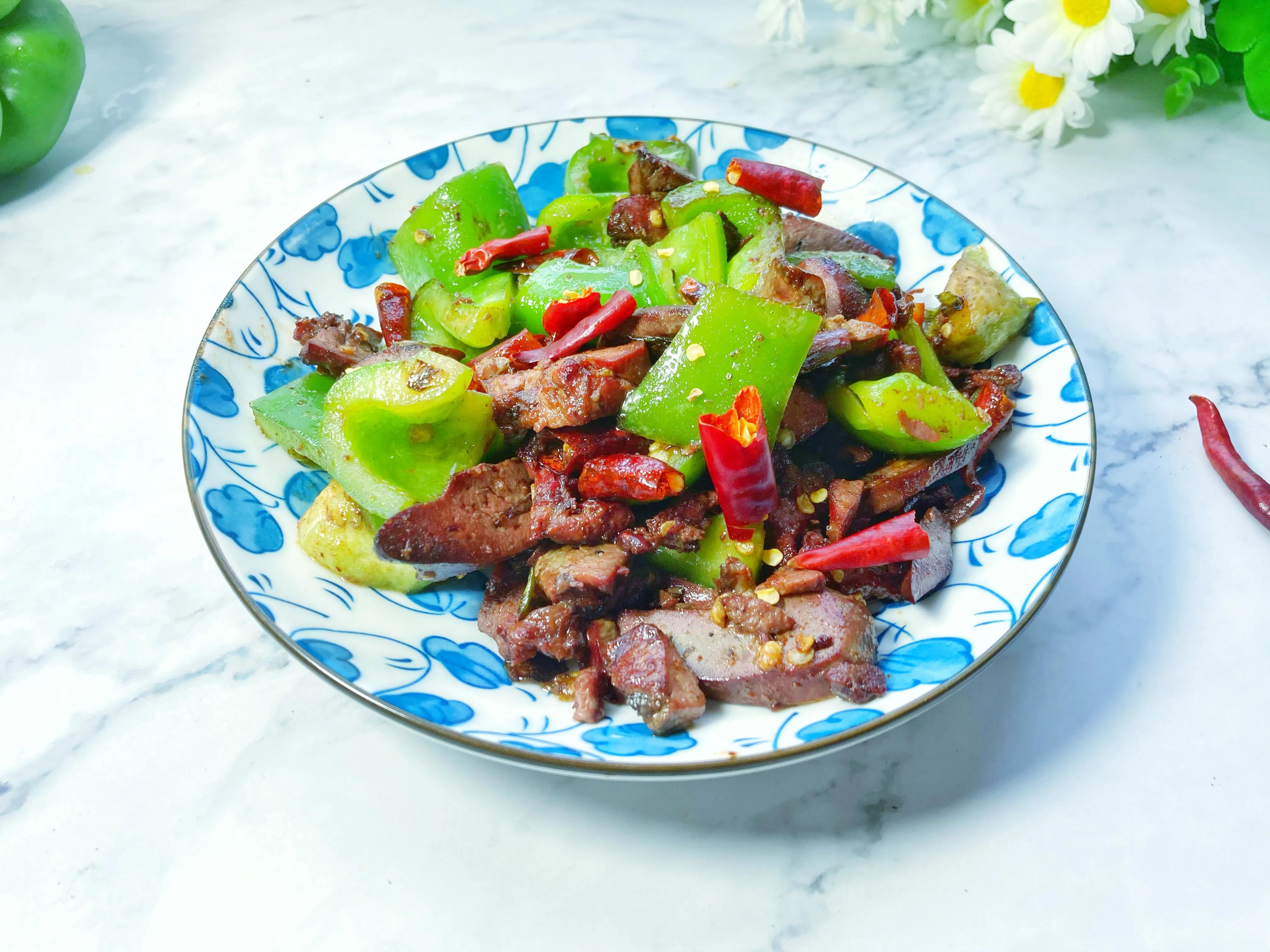 彩椒猪肝做法视频教程,辣椒炒熟猪肝最正宗的做法