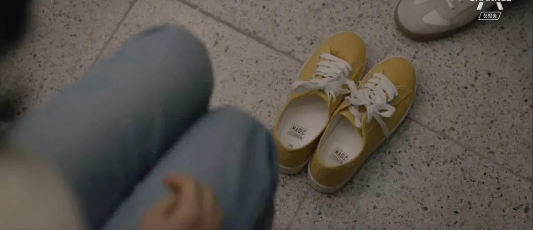 别以为换了副模样就认不出你,你以为改了名就不认识你了吗台词