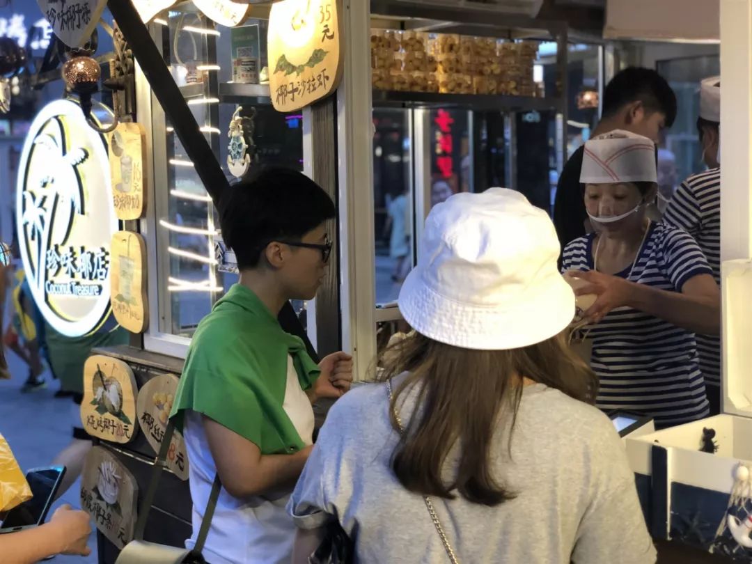 天津奥城夜市最新视频,天津奥城现在有夜市么