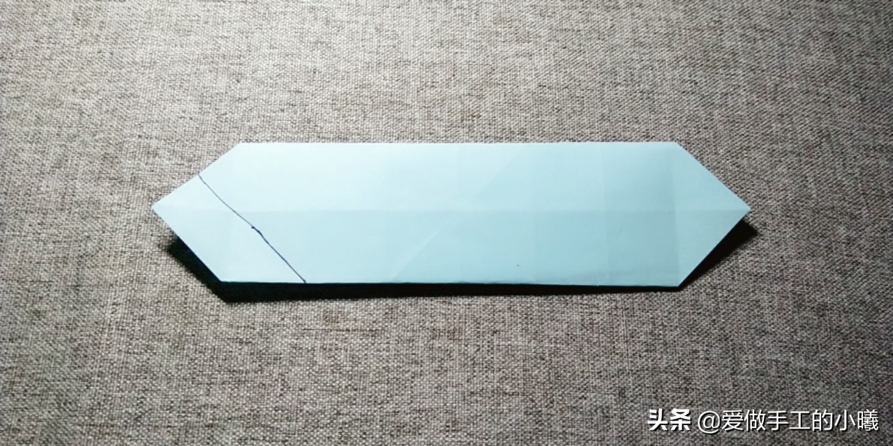 稻草鱼姐姐手工爱心收纳盒,爱心形的收纳盒带折叠盖子