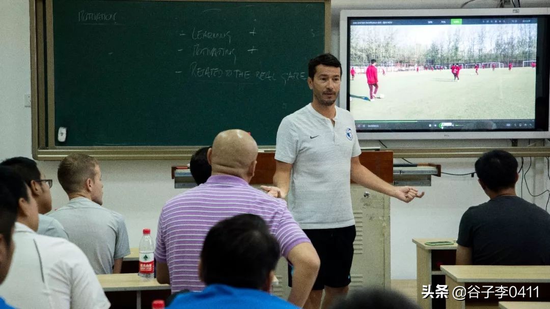 大连青少年足球教练,最新大连足球教练员培训班
