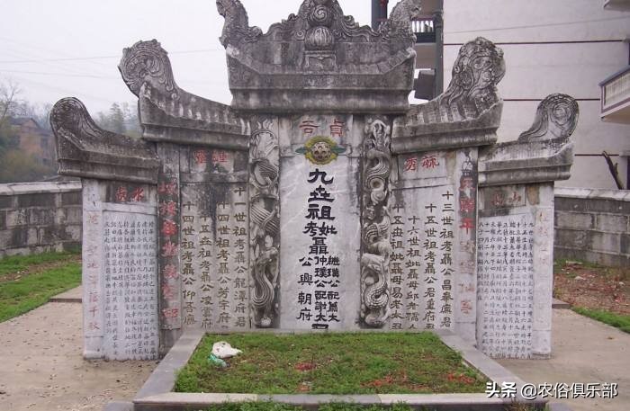 墓碑文字颜色有什么讲究,刻墓碑的讲究和忌讳