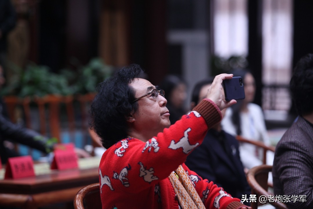 郎朗：说狠话的人把你从悬崖上拉回来