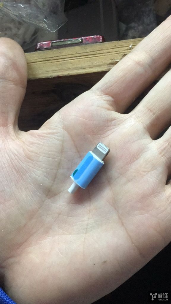 苹果耳机3.5毫米接口维修,苹果耳机故障维修