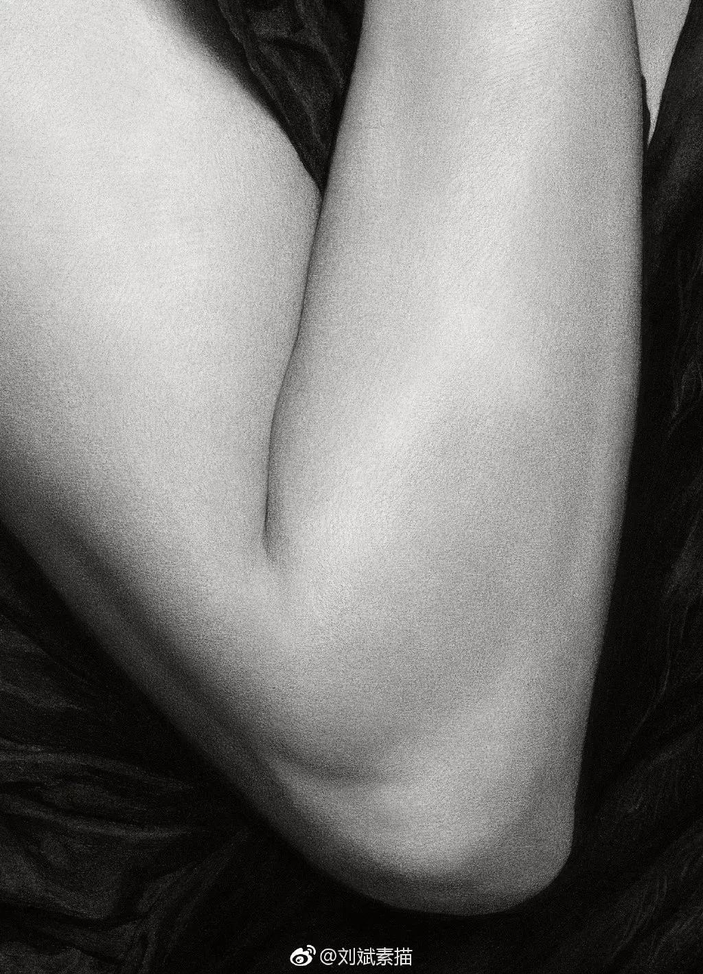 如何用一支炭笔表现素描的结构和质感？一篇告诉你