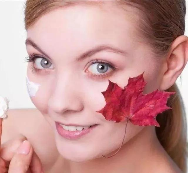 维生素E加它涂脸，坚持一周皮肤光滑细腻又白皙，效果超好