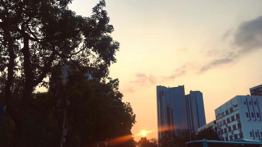 黄家驹讲述自己的故事,黄家驹喜欢你背后的故事