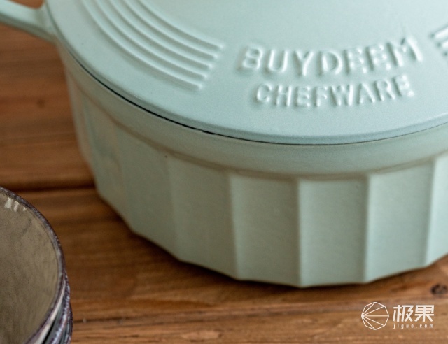 不带涂层的铸铁珐琅锅怎样开锅,高颜值的珐琅铸铁锅