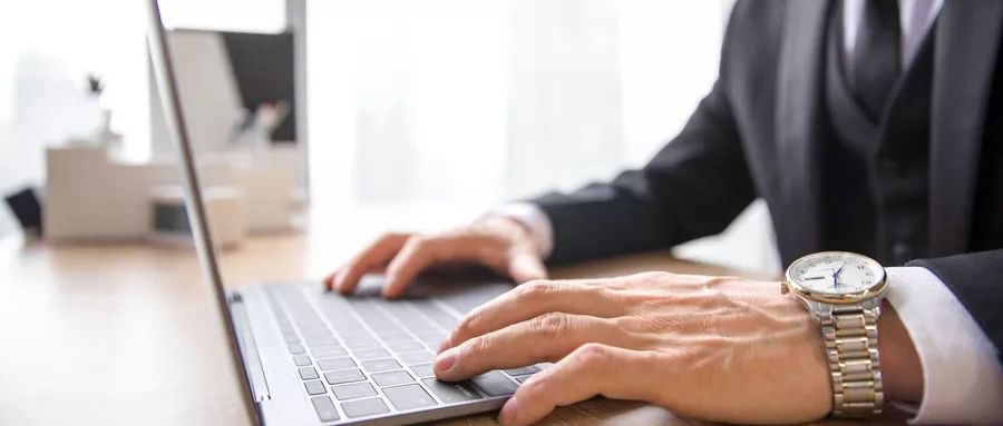 亿万富翁骗小伙,快递小哥诈骗700多万