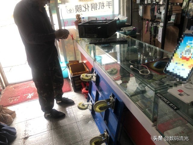 这配置1500贵吗？客户说我小气不会做生意，还价1000你能接受吗？