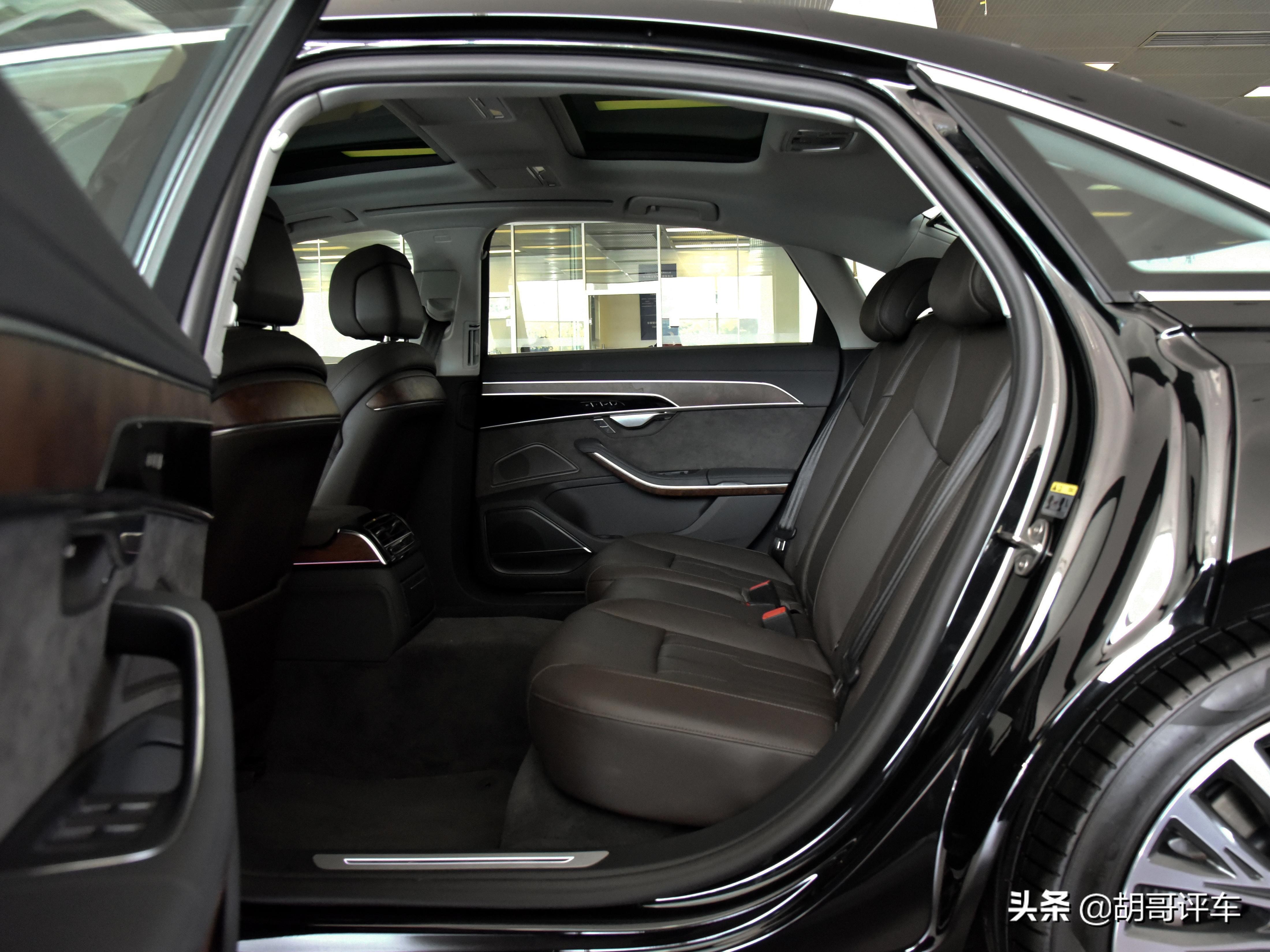 奥迪a850tfsi和55tfsi选哪个,豪华旗舰级轿车