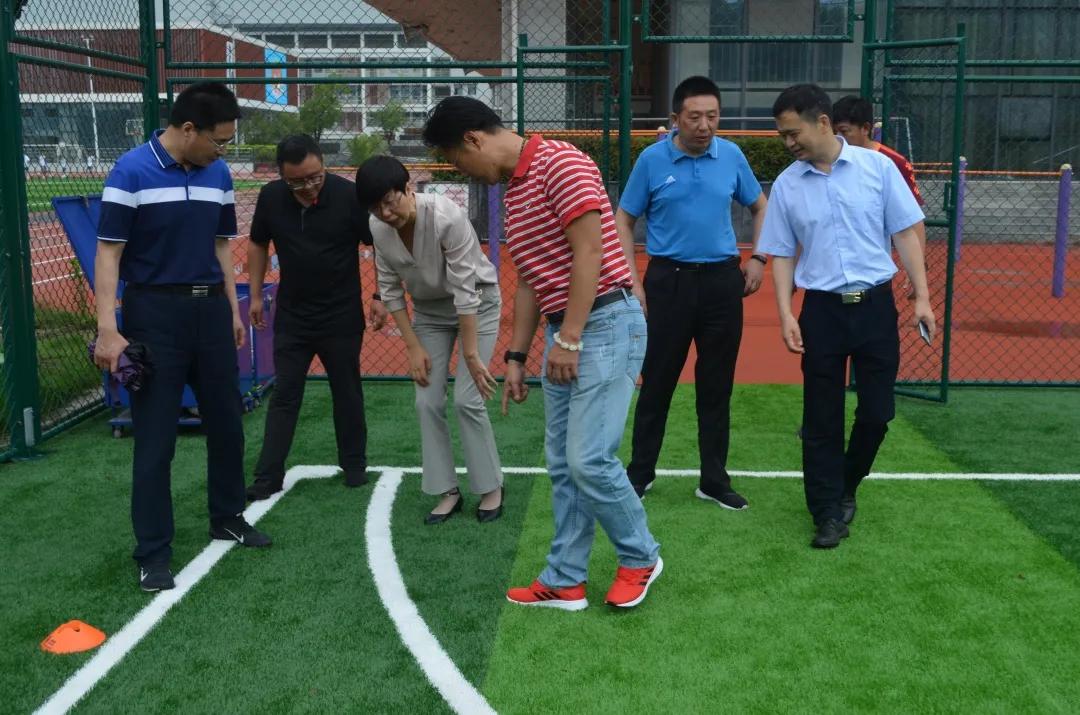 连云港初中封闭式训练营,连云港成人足球训练营招生报名