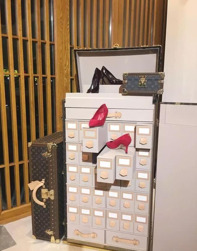 lv澶х墝椋庢尝,lv鍝佺墝鎵撳亣