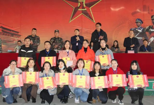走进绿色军营的感受,绿色军营青春绽放