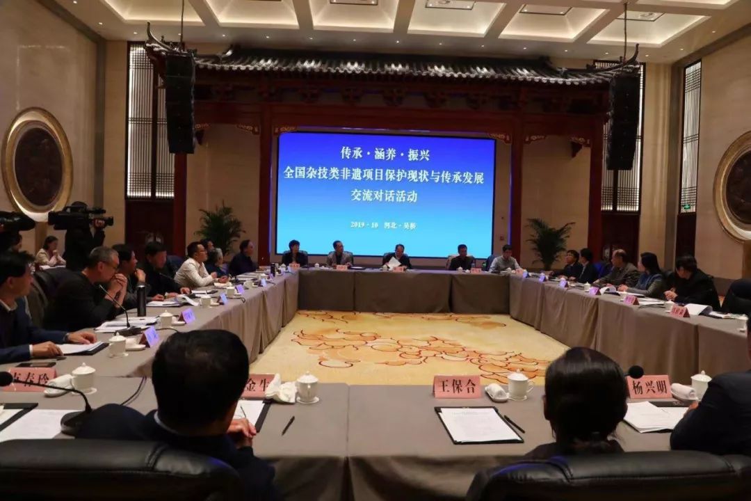 吴桥杂技非遗表演团队,吴桥杂技艺术节每几年举办一次