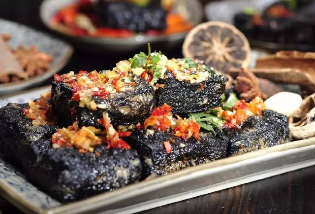 中国四大小吃之首——金陵小吃，南京地道美食特产大集合