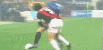 韦世豪破门韦世豪突破,专门讲解马尔蒂尼内斯塔铲球