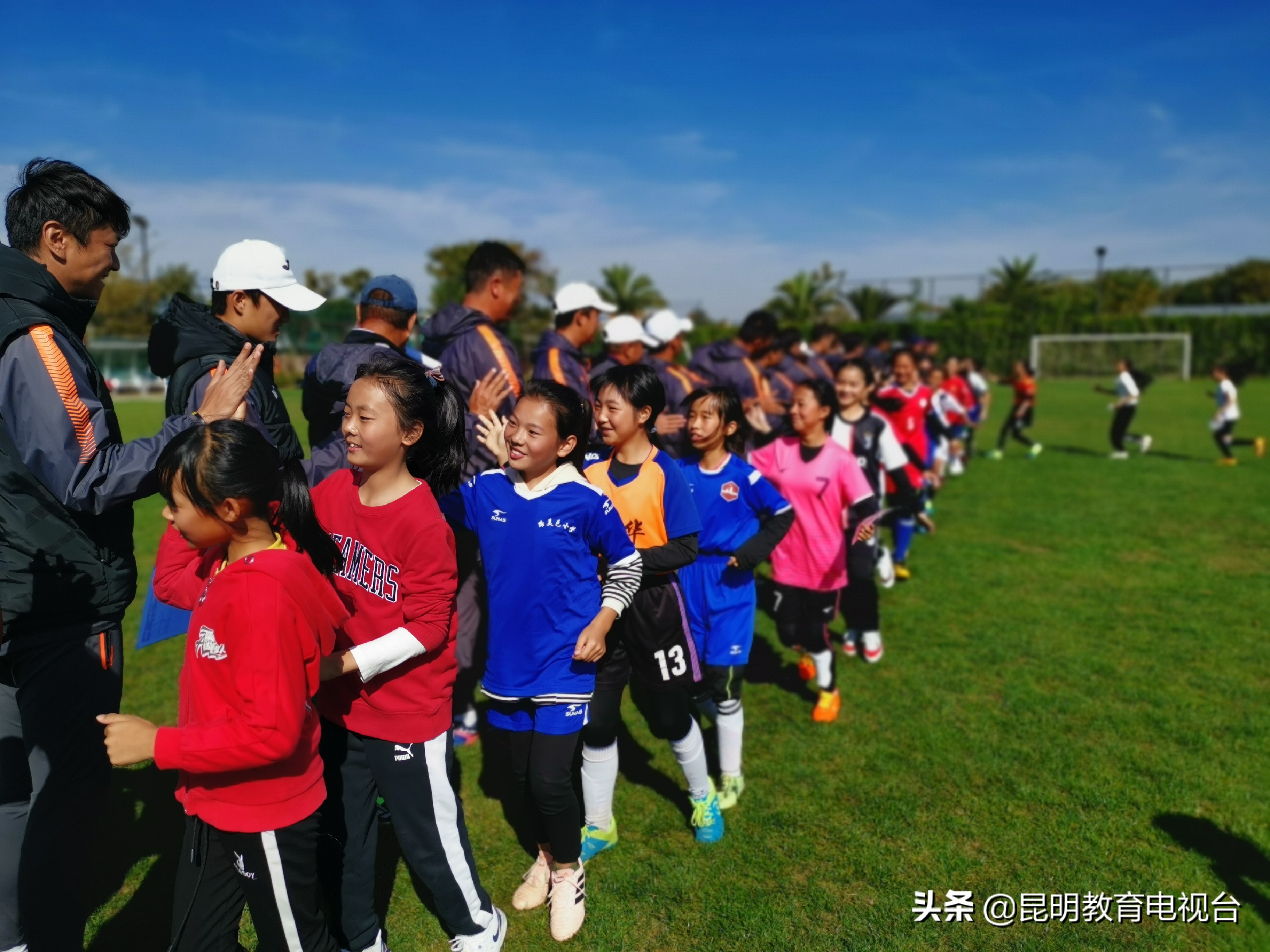 满天星校园足球训练营,全国青少年足球满天星训练营