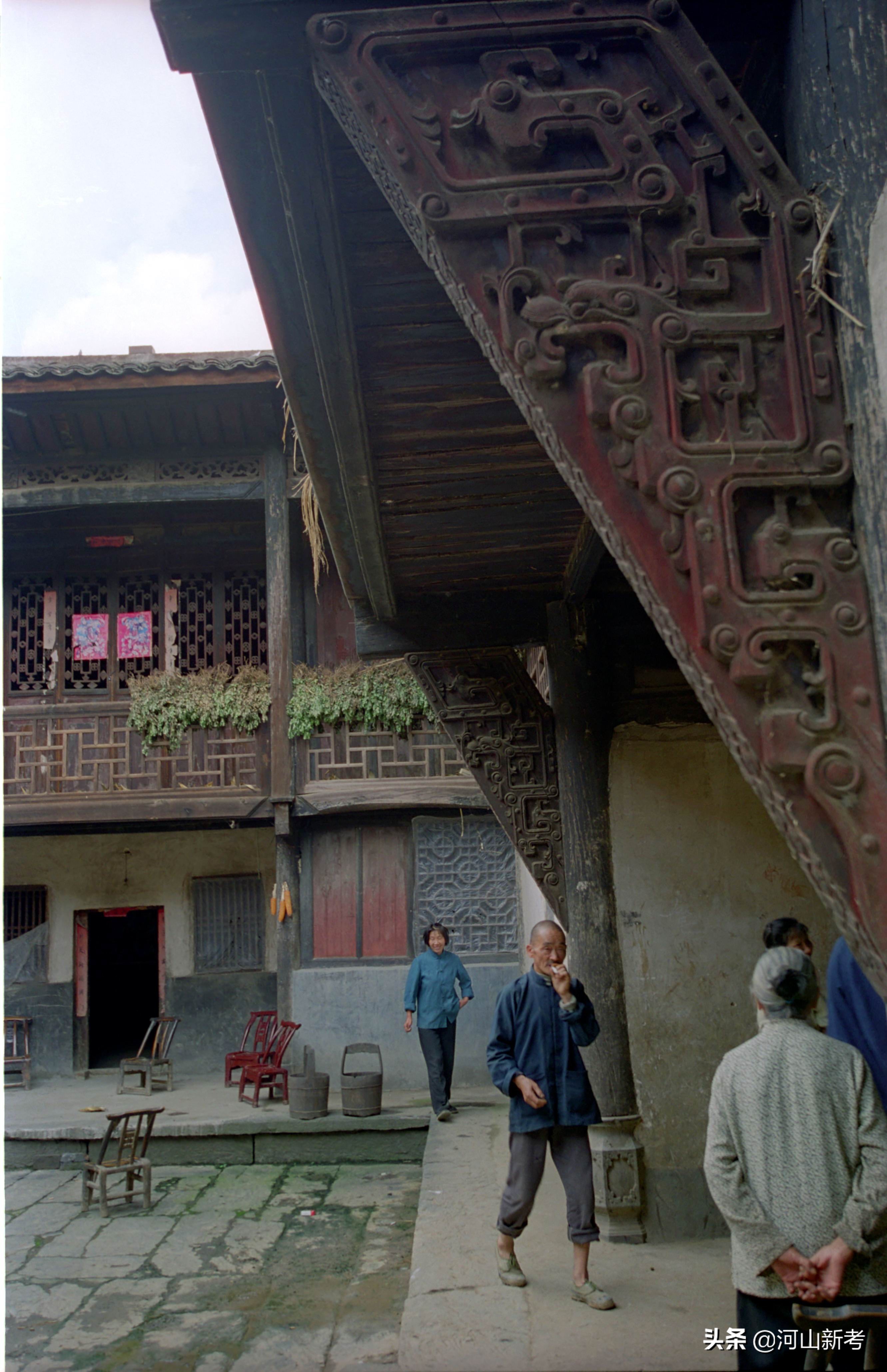 鄂西北大山深处的花屋,竹坪乡高家花屋