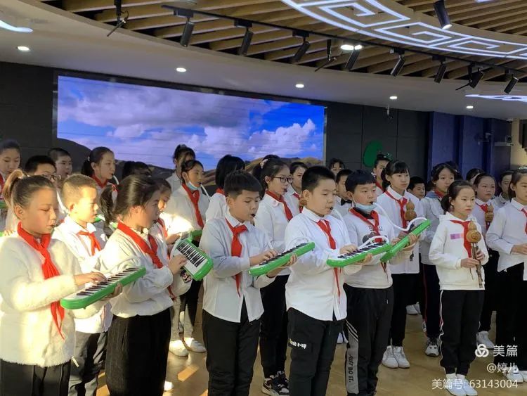 呼和浩特市新城区春蕾第一小学特色选修课之音乐“口风琴”课程