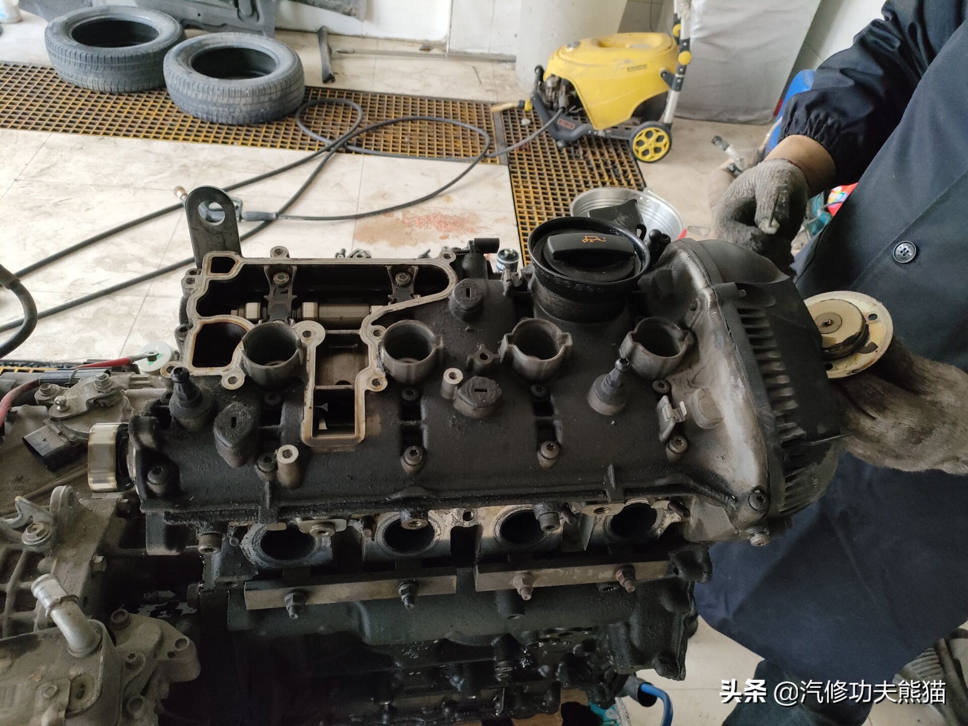 斯柯达昊锐烧机油维修视频,大众斯柯达昊锐1.8t烧机油