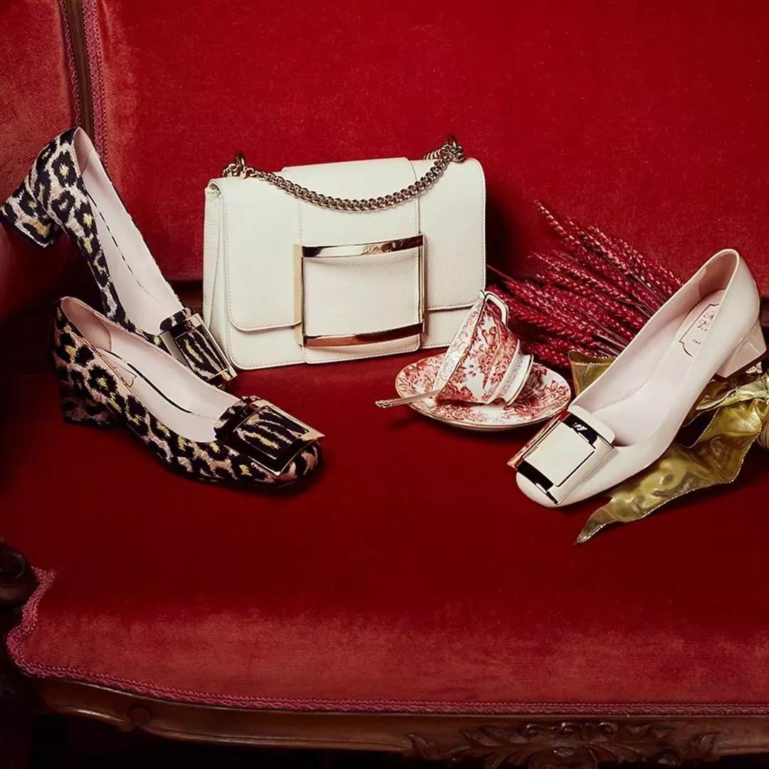 火了100年的初恋鞋，到现在刘雯还在穿它！