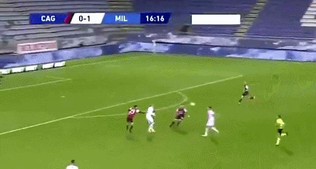 曼联对阵埃弗顿伊布蝎子摆尾,伊布上演经典背刺足球的魅力