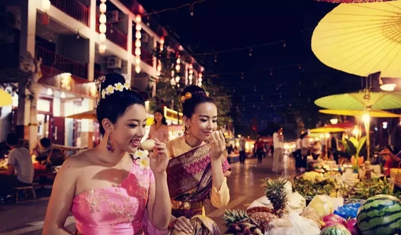 来版纳感受一下不一样的风情,来版纳旅游