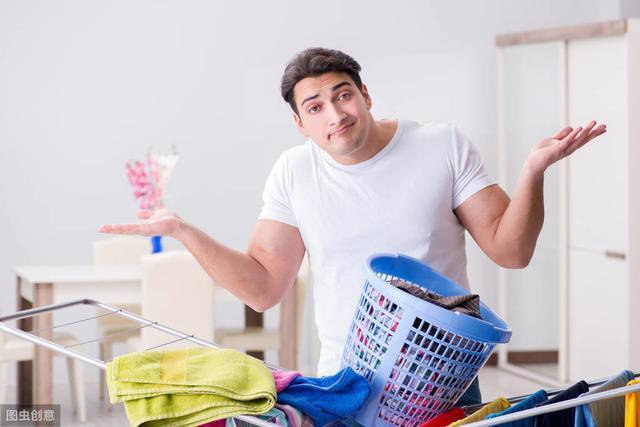 洗衣服碎纸屑怎么清除,洗衣服忘掏卫生纸小妙招