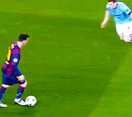 球球过人招数,电梯球有几种踢法