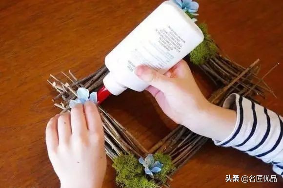 枯木再逢春老树发新芽,枯木再次逢春