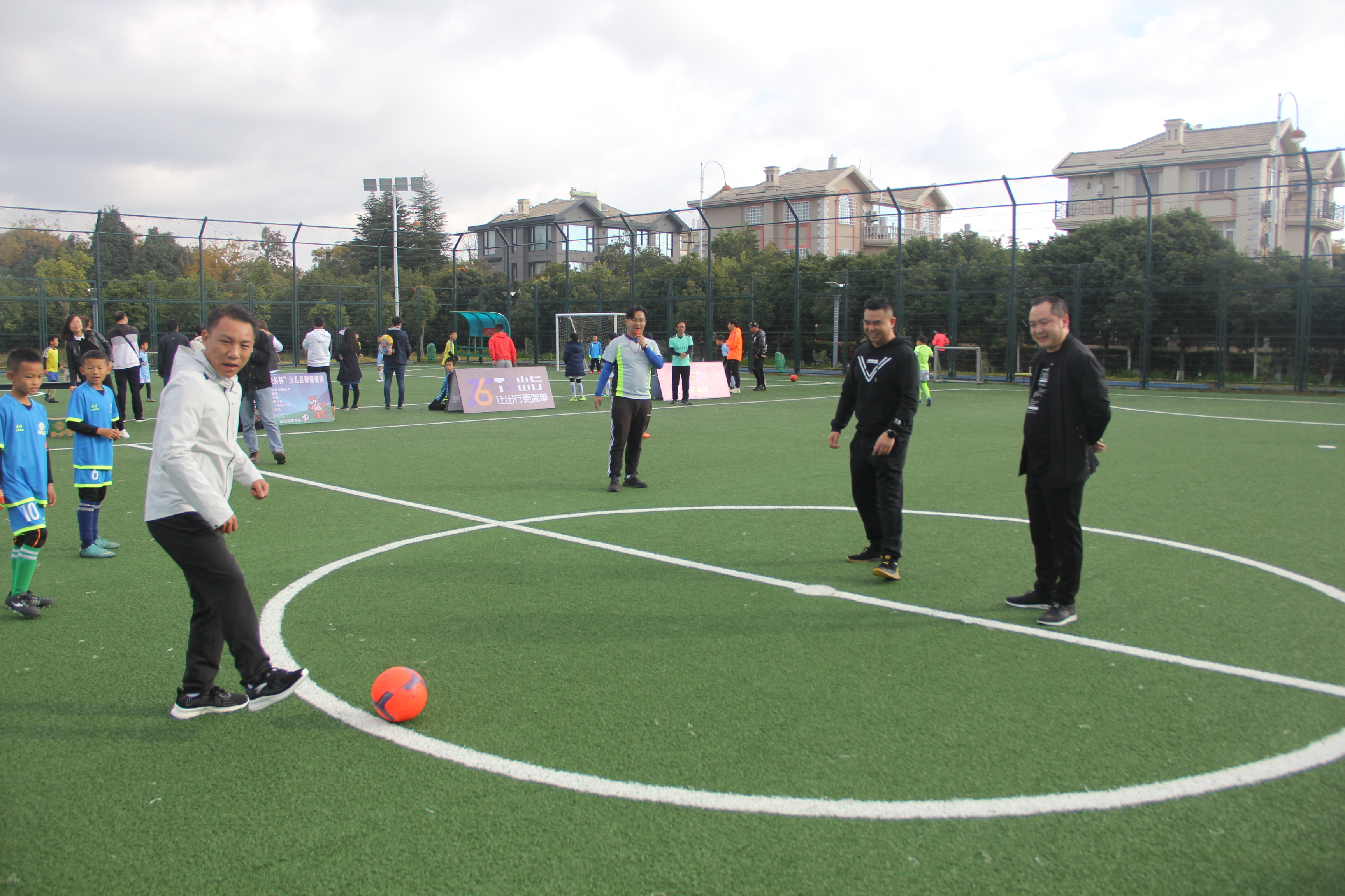 累了么科技待遇怎么样,助力青少年足球普及