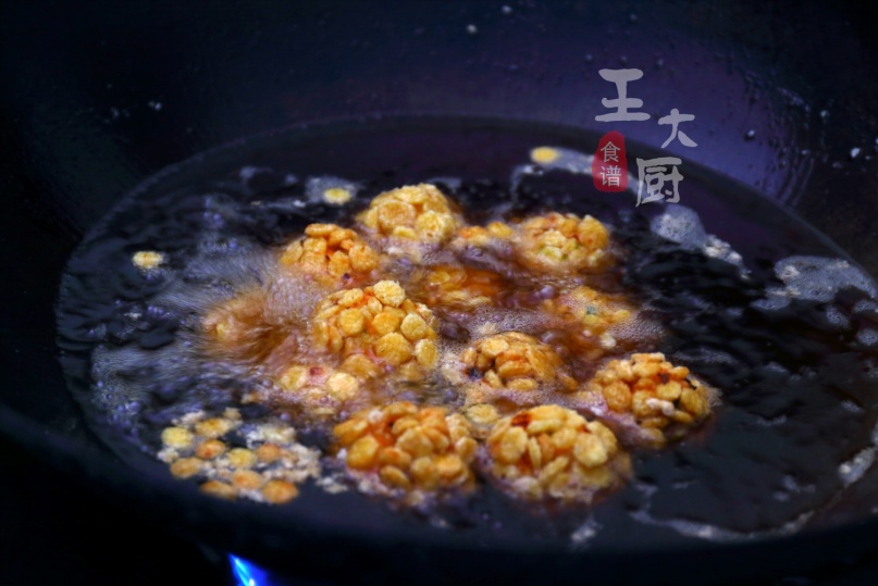 鸡胸肉炸小酥肉的最简单方法,鸡胸肉怎么炸小条