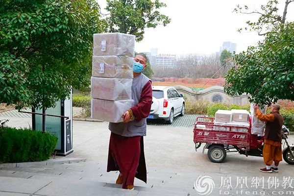 出家人并非超人，千寺万僧，都要直面“生病”这两个字