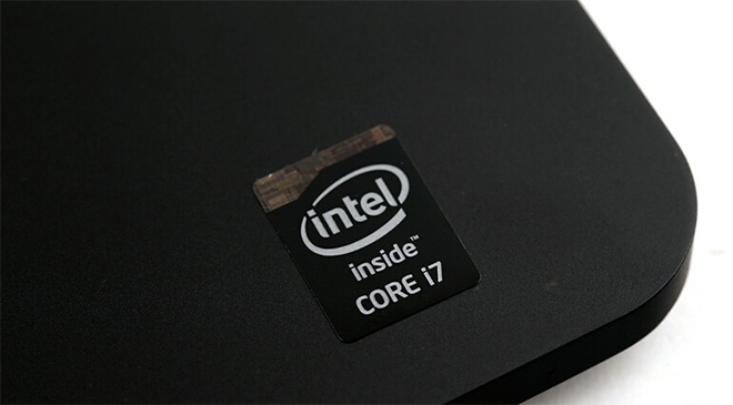 游戏本就像跑车，不仅奢侈吸睛，品质也与众不同