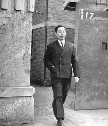 惊艳时光和温暖岁月,温暖了岁月惊艳了时光出自哪里