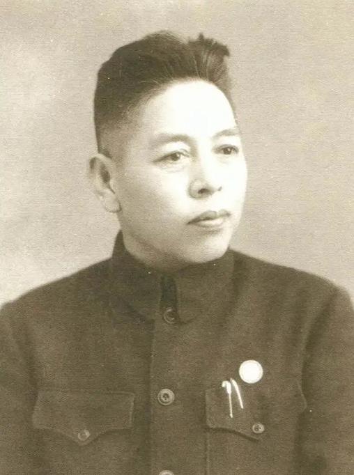 中央特科最后一位负责人，设巧计除特务头目，被誉为“*党**内海瑞”