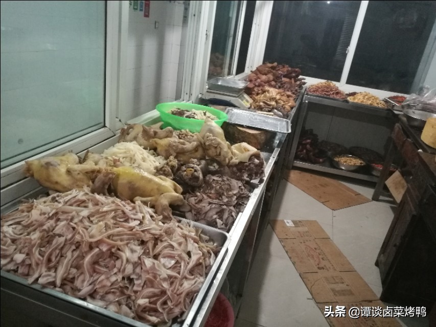 卤菜猪耳朵变黑是什么原因,卤菜第2天变黑了怎么办