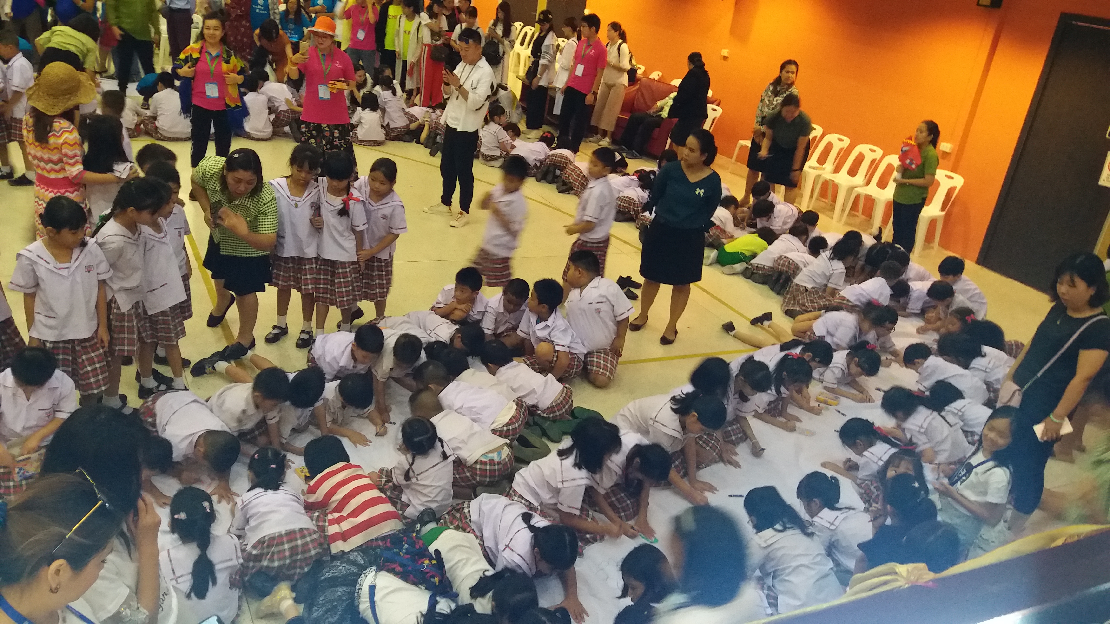 超越梦想巅峰赛,泰国中泰青少年文化艺术沟通盛典