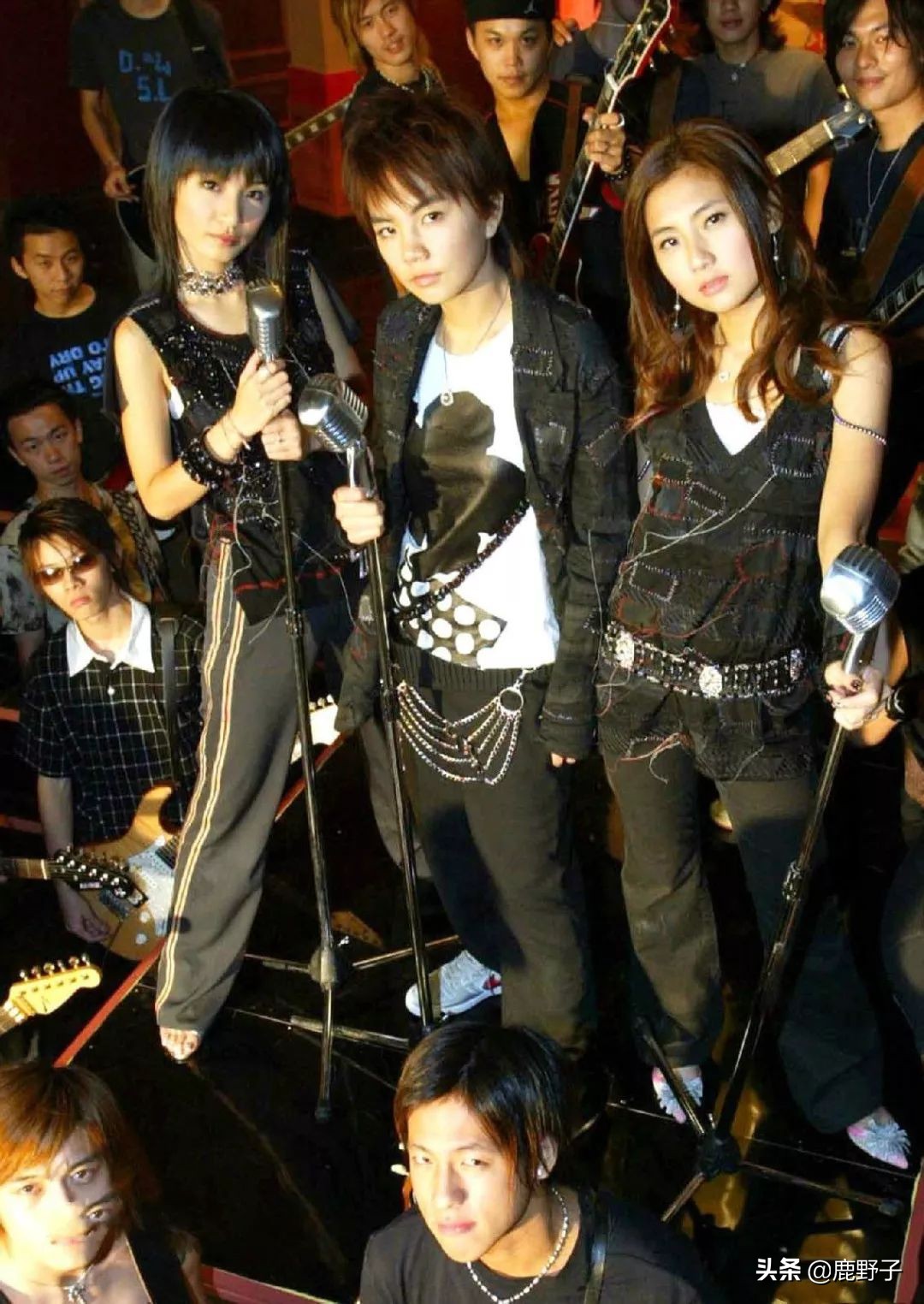 S.H.E.的这张“神专”，不知不觉间已经发行了16年