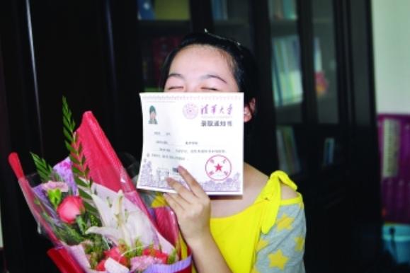 寝室最好是选上铺还是下铺,学生寝室住下铺好还是上铺好